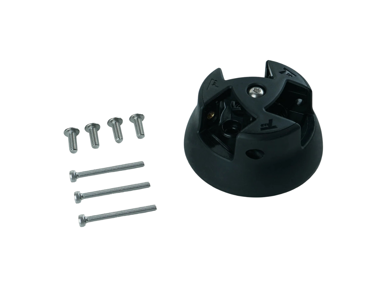 THREE BLADE HUB