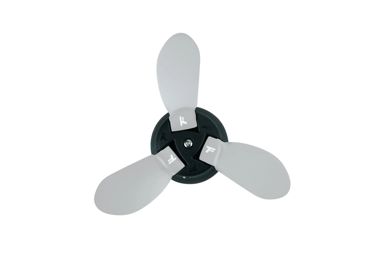 THREE BLADE HUB