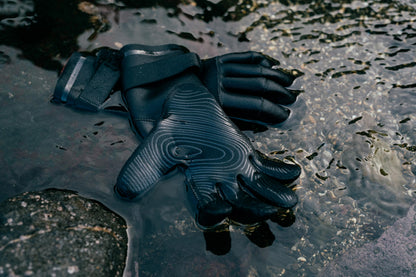 Roam Glove 3mm Precurved