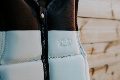 Peacock Impact Vest Fzip Wake